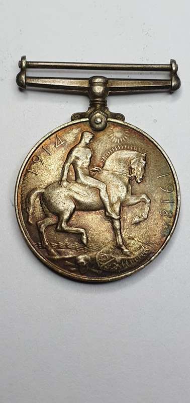 Georgivs V Britt 1914 - 1918 PTE  9th Infantry Medal