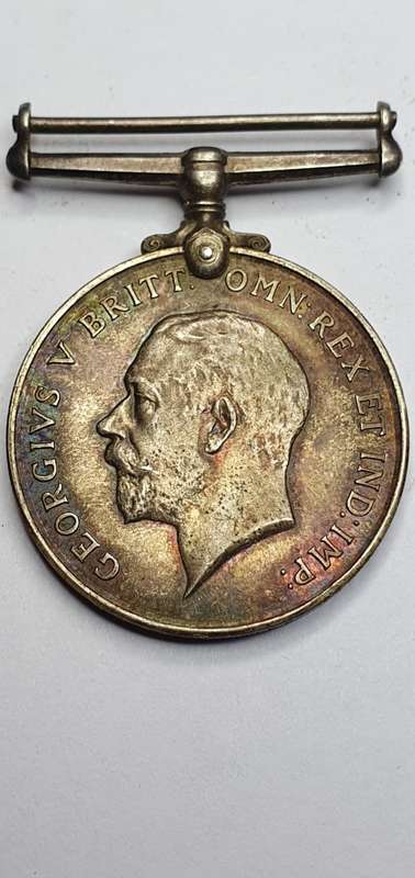 Georgivs V Britt 1914 - 1918 PTE  9th Infantry Medal
