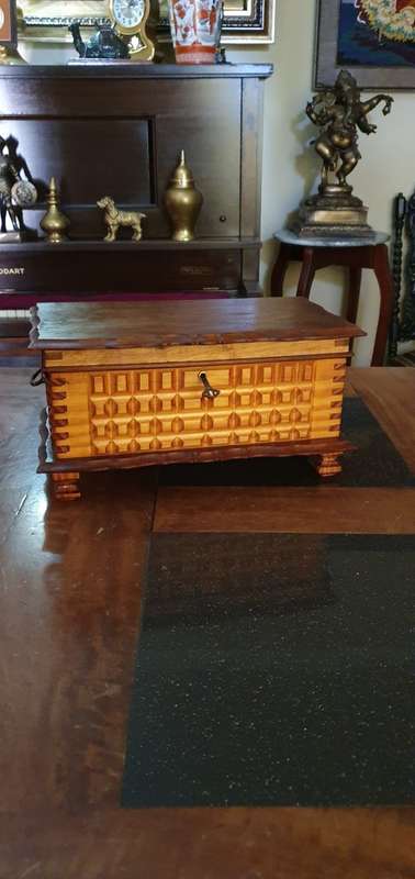 Stunning Vintage Jewellery Box, Made from Kiaat, Swarthout and Dennehout