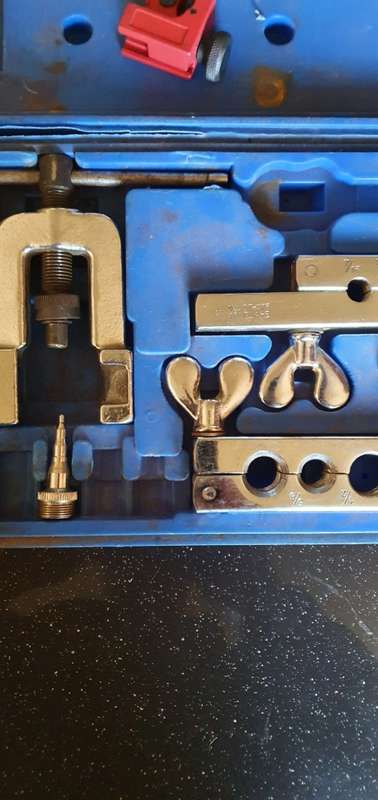heavy Duty Flaring Tool Kit plus Tube Cutter
