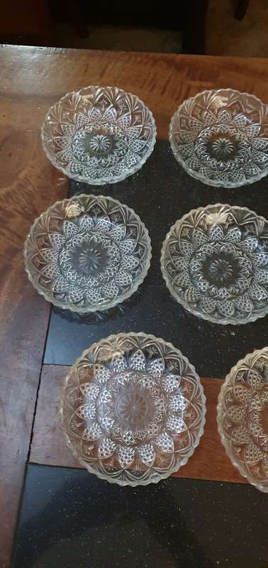 8 X Beautiful Desert Bowls