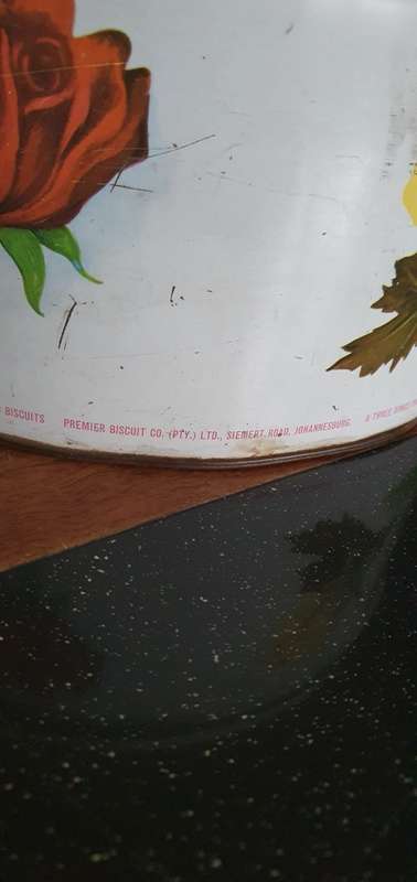Vintage Cake Tin