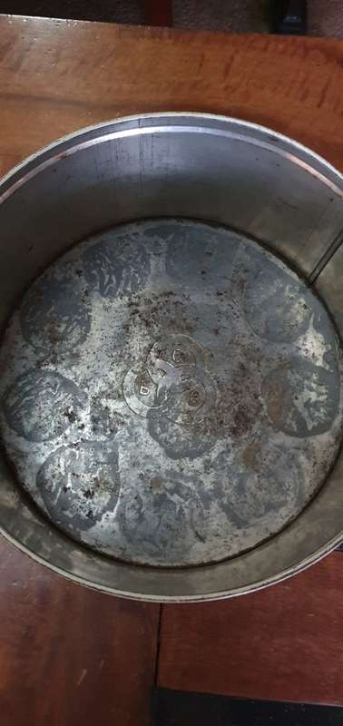 Vintage Cake Tin