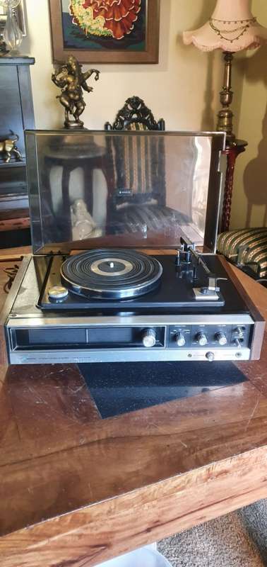 Vintage Sanyo Model GXT 441NB Stereo Music System