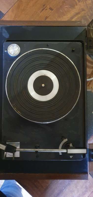 Vintage Sanyo Model GXT 441NB Stereo Music System