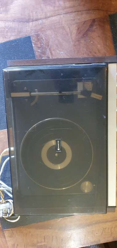 Vintage Sanyo Model GXT 441NB Stereo Music System