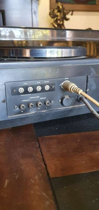 Vintage Sanyo Model GXT 441NB Stereo Music System