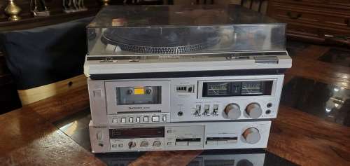 Technics Hi Fi and Turn Table