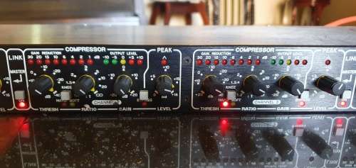 Drawmer Quad Auto Compressor Limiter DL441