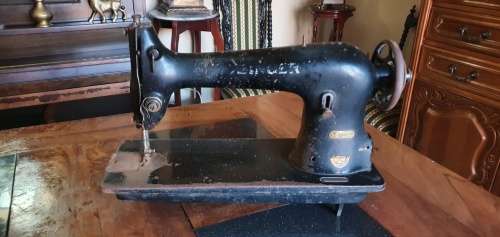 Vintage Singer Sewing Machine