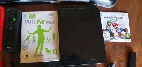 Wii Game + Accessories