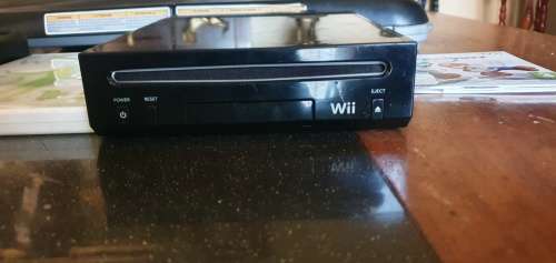 Wii Game + Accessories