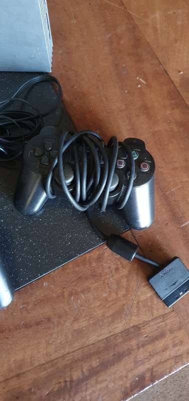 Sony PS2 Game Console + Remotes