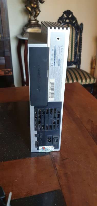 Sony PS2 Game Console + Remotes