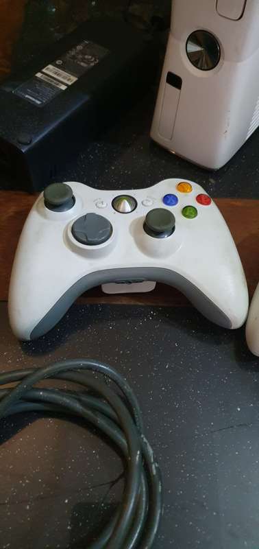 X Box 360 S Model 1439 with Accessories
