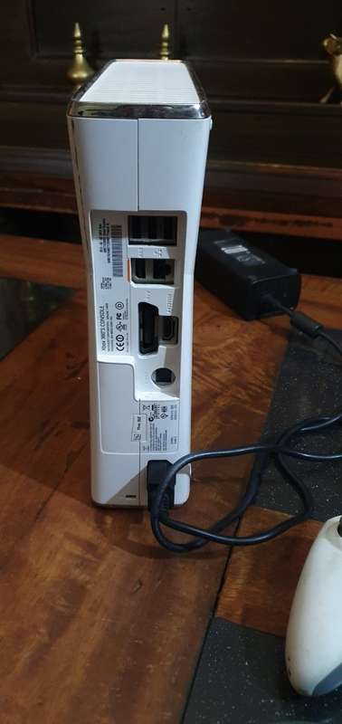 X Box 360 S Model 1439 with Accessories