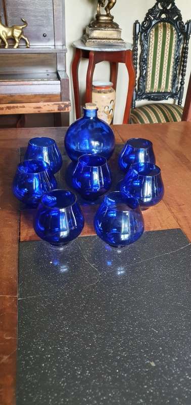 Stunning Blue Glass Decanter Set