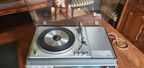 Vintage Phillips Automatic 814 Radio, Tape & Turntable Combo