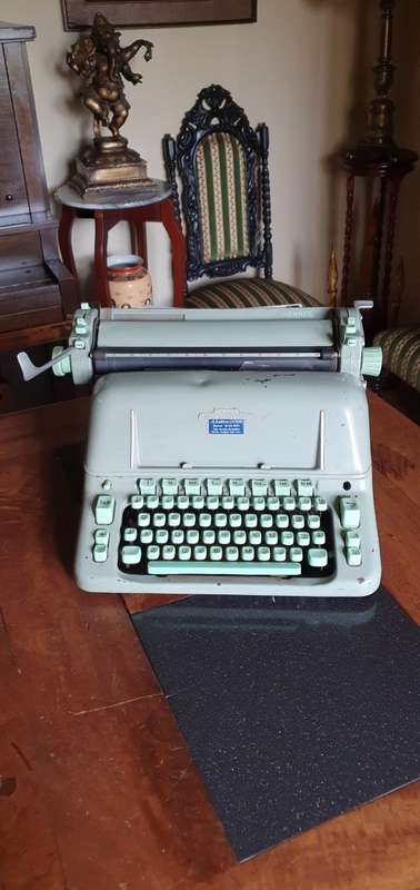 Hermes Ambassordor Typewriter