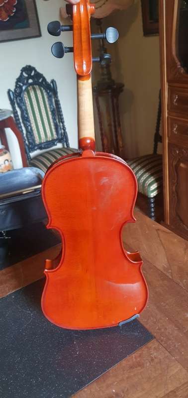 Beautiful Cremona Violin