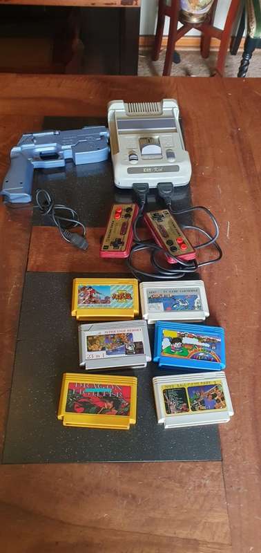 TV Game Console + Accessories & Games Cartidges