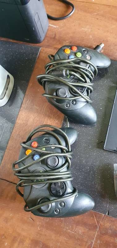 4 XBOX Consoles