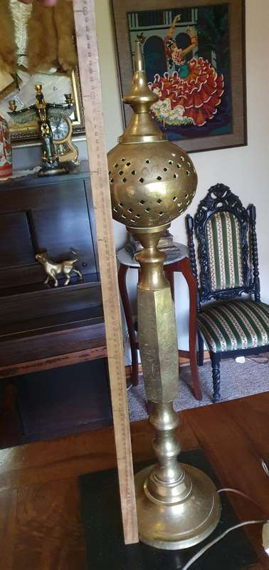 86 cm Tall Vintage Brass Lamp
