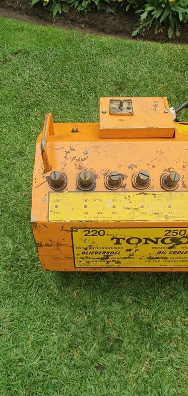 Large Oil Cooled Tongo Welding Machine 250 amp