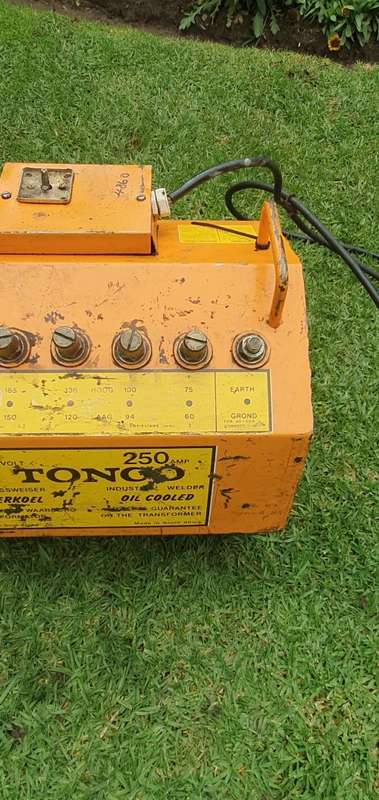 Large Oil Cooled Tongo Welding Machine 250 amp