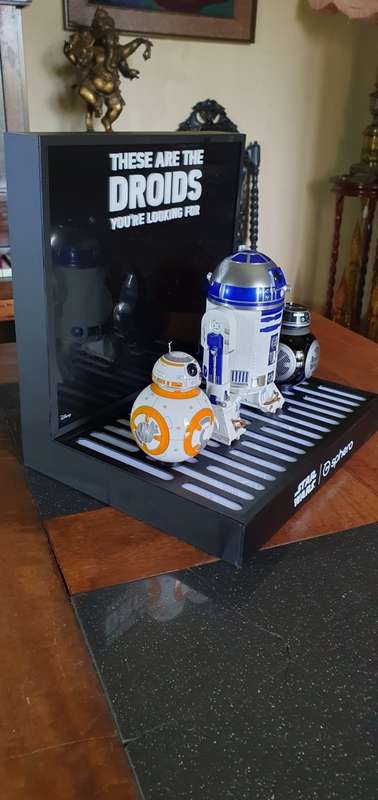 Disney Droids Display Unit