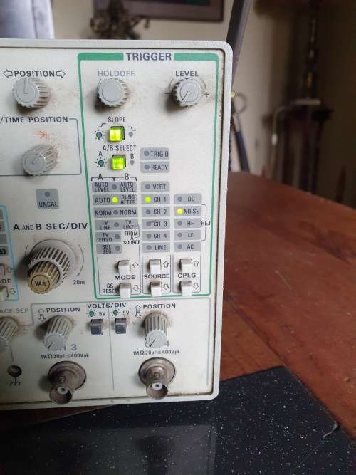 Tektronix 2246 100 MHz Oscilloscope