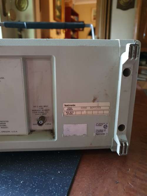 Tektronix 2246 100 MHz Oscilloscope