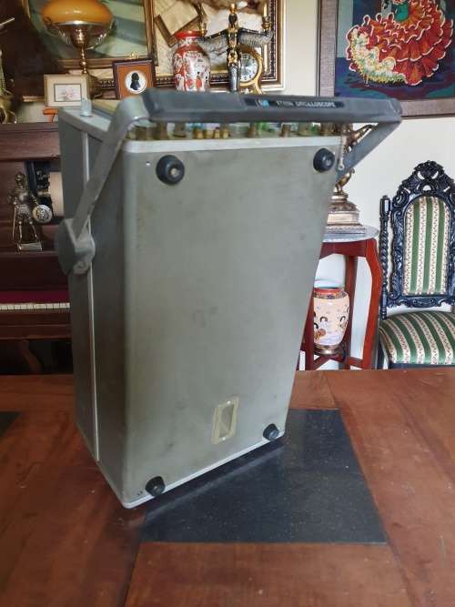 Hewlett Packard 1740 A 100 MHz Oscilloscope
