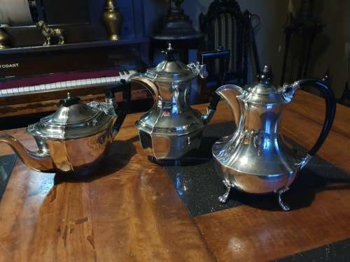 Stunning Vintage EPNS Tea Set