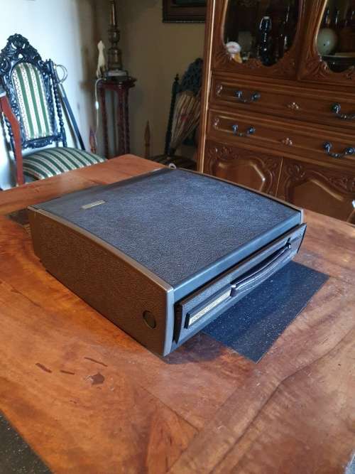 Rare Vintage Showcase  Magnetic 2050 ME Portable Projector