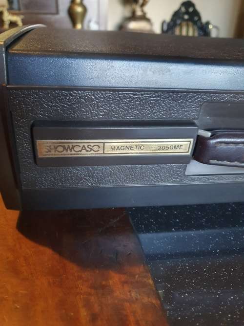 Rare Vintage Showcase  Magnetic 2050 ME Portable Projector