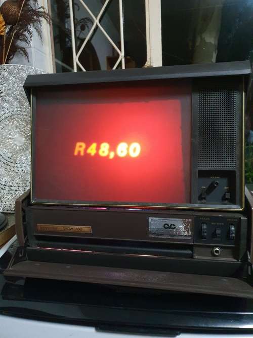 Rare Vintage Showcase  Magnetic 2050 ME Portable Projector