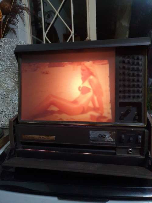 Rare Vintage Showcase  Magnetic 2050 ME Portable Projector