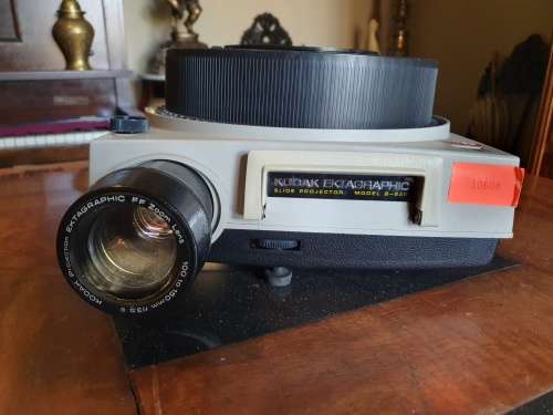 Vintage Kodak Ektagraphic Slide Projector Model B 2AR