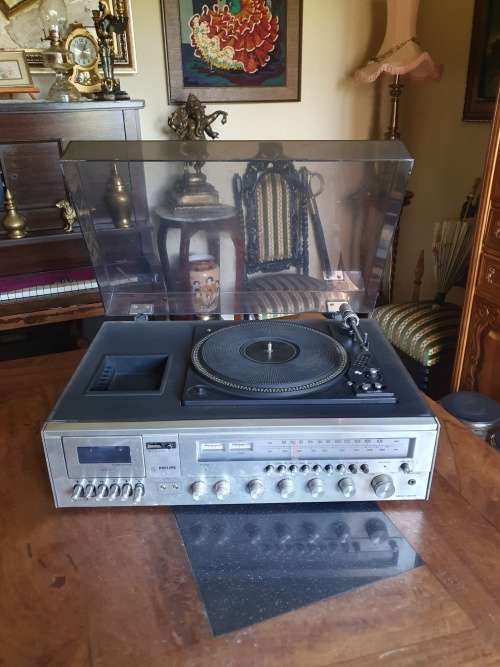 Vintage Phillips Music Centre. Model AH 977