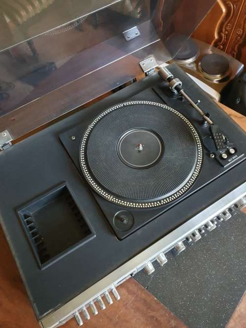 Vintage Phillips Music Centre. Model AH 977