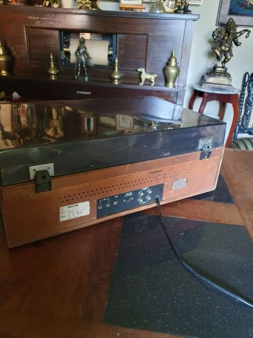 Vintage Phillips Music Centre. Model AH 977