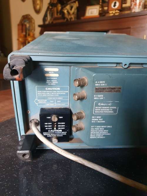 Vintage Tektronix 465B  Oscilloscope