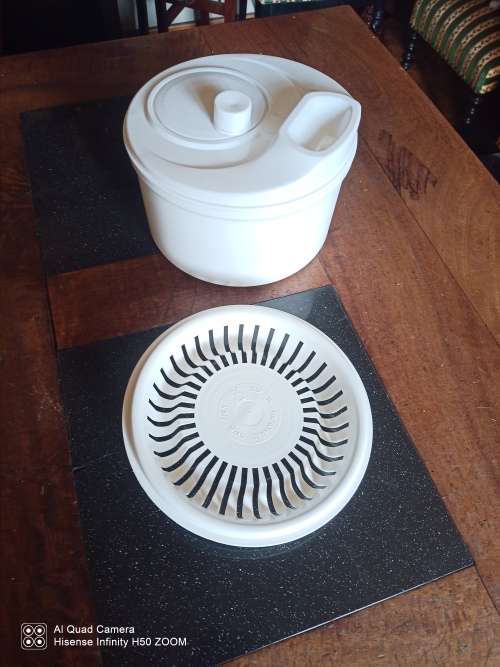 Plasticware