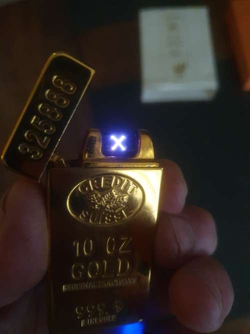 Credit Suisse 10 oz Gold Bullion 999.9  Lighter