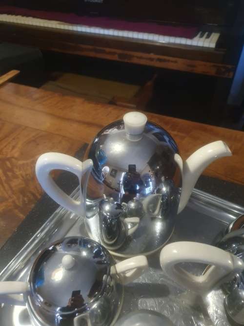 Awesome Vintage  EverHot Set & Tray