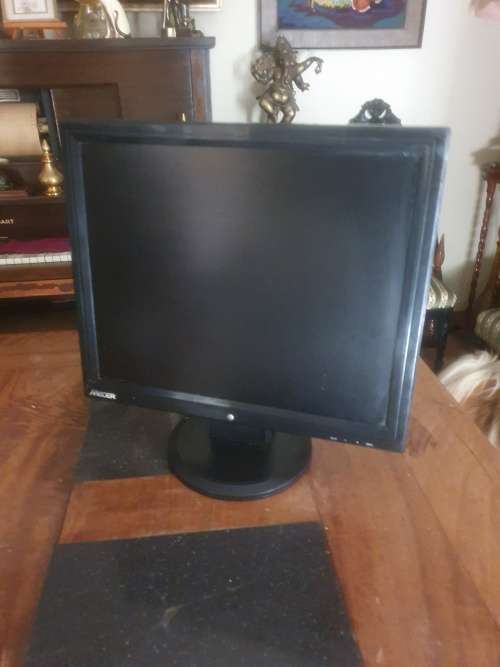 Mecer Monitor TJ899-BK 19`