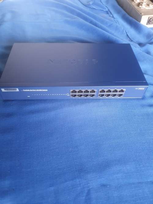 Netgear Prosafe 16 Port 10-100