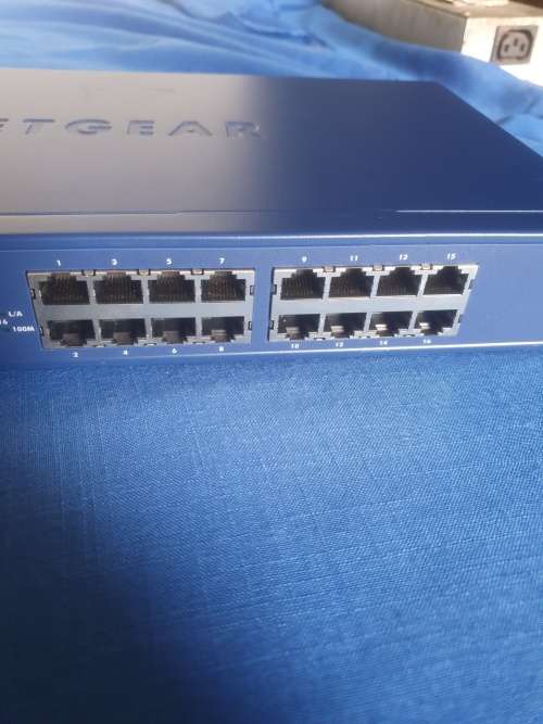 Netgear Prosafe 16 Port 10-100