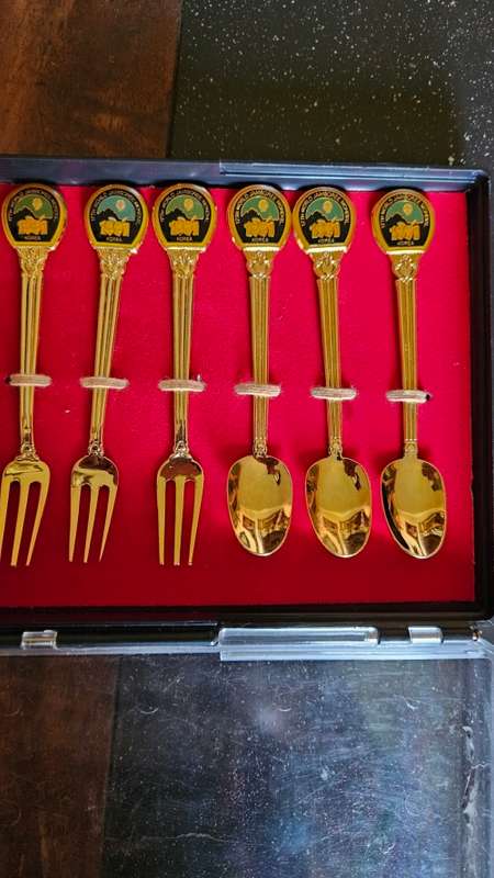 Gorgeous Plated Cake Forks & Spoons